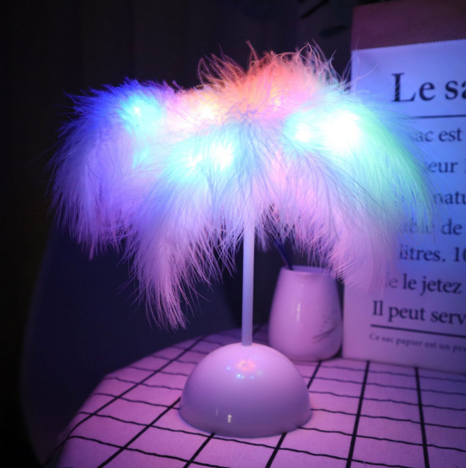 Lámpara de plumas lámpara de mesa lámpara de alambre de cobre diente de león ins lámpara de mesa de plumas Internet celebridad habitación romántica Lámpara decorativa Cadena de luz nocturna
