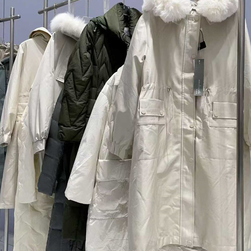 25冬雪丹枝羽绒服90白鸭绒大版型连帽外套品牌折扣抖音快手直播货