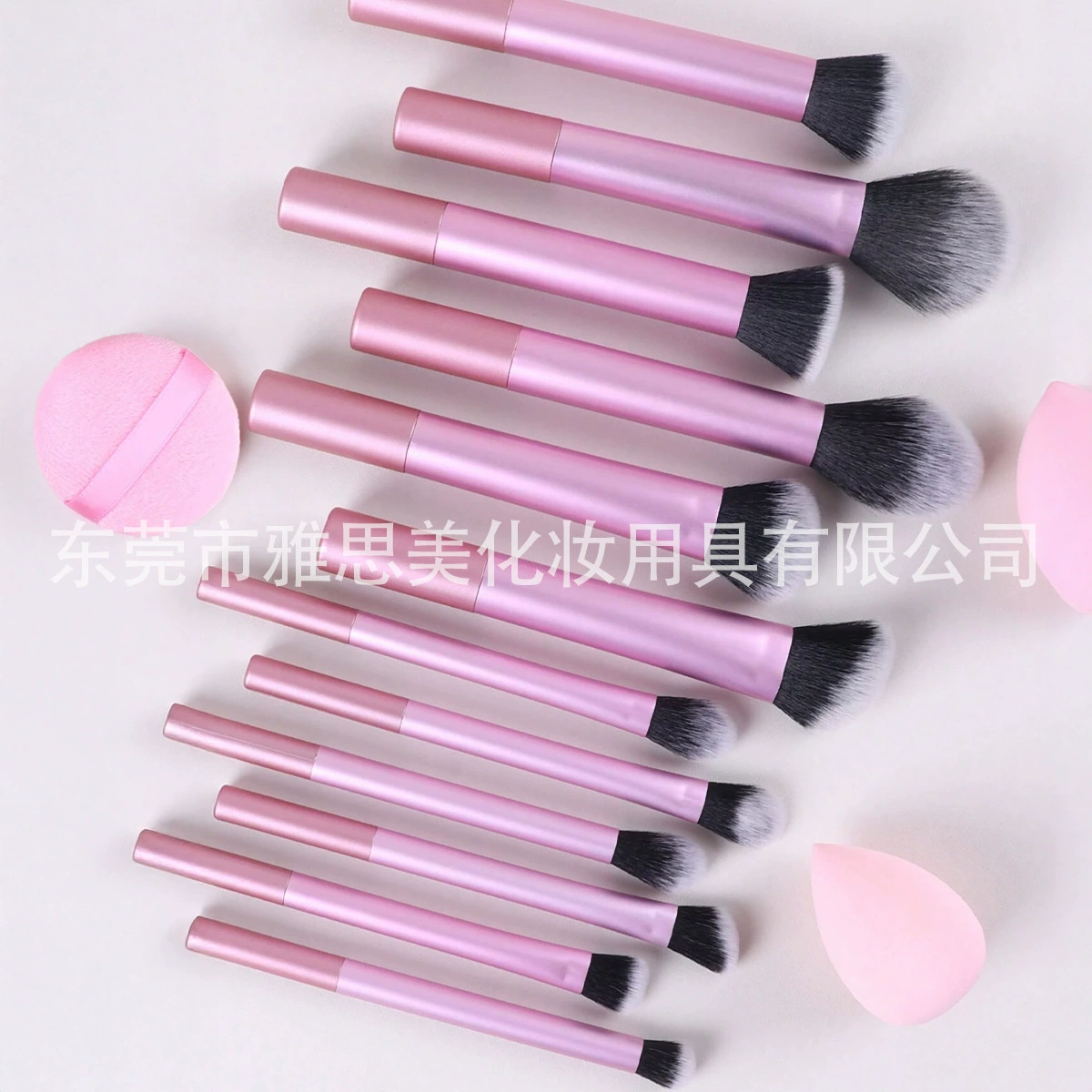 Universal brush, powder, face blush, foundation, eye shadow