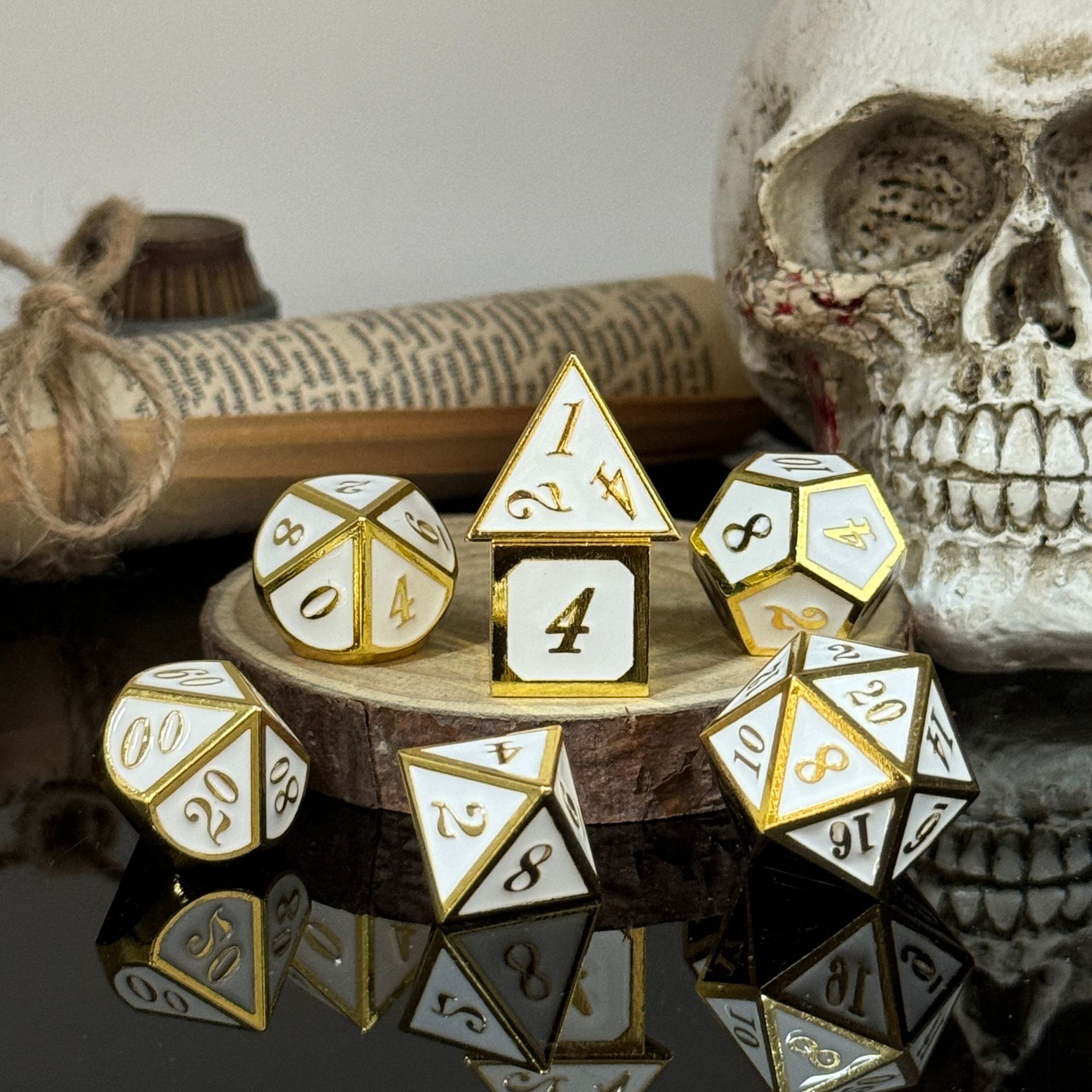 Dados de metal dnd dragón y mazmorras juego de mesa juego de dados sólidos trpg running ground poliedro cromado