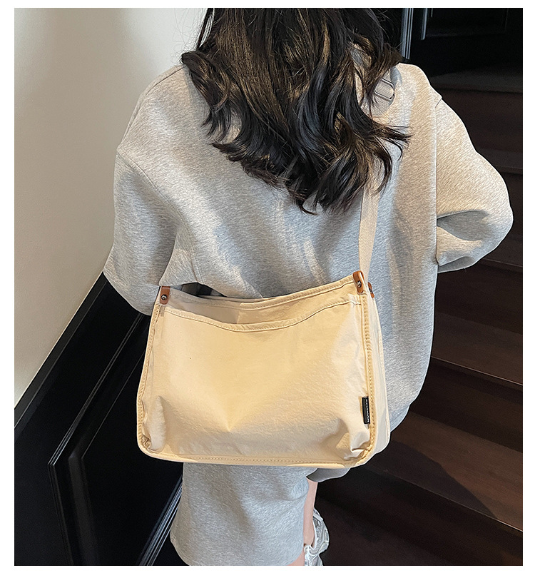 Canvas bag for women, large capacity, new Spring/Summer 2025, simple and versatile, single-shoulder crossbody bag, casual tote bag for school full figure