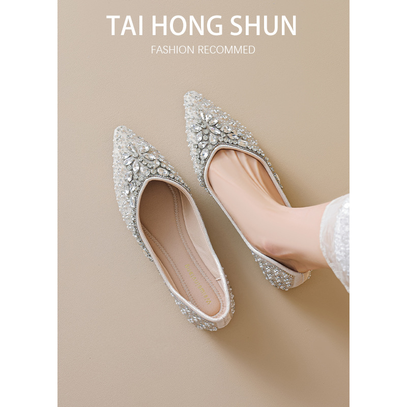 秋季水钻浅口单鞋女配裙子法式软底不累脚仙女风气质尖头平底瓢鞋