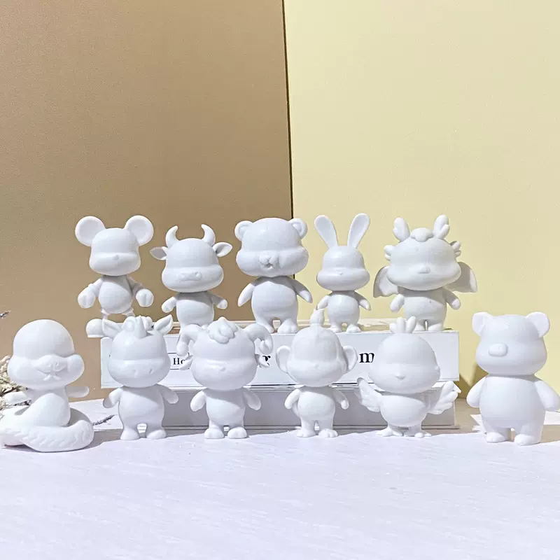 流体树脂8.5cm12生肖摆件diy存钱罐钥匙扣客厅电视柜暴力熊白批发