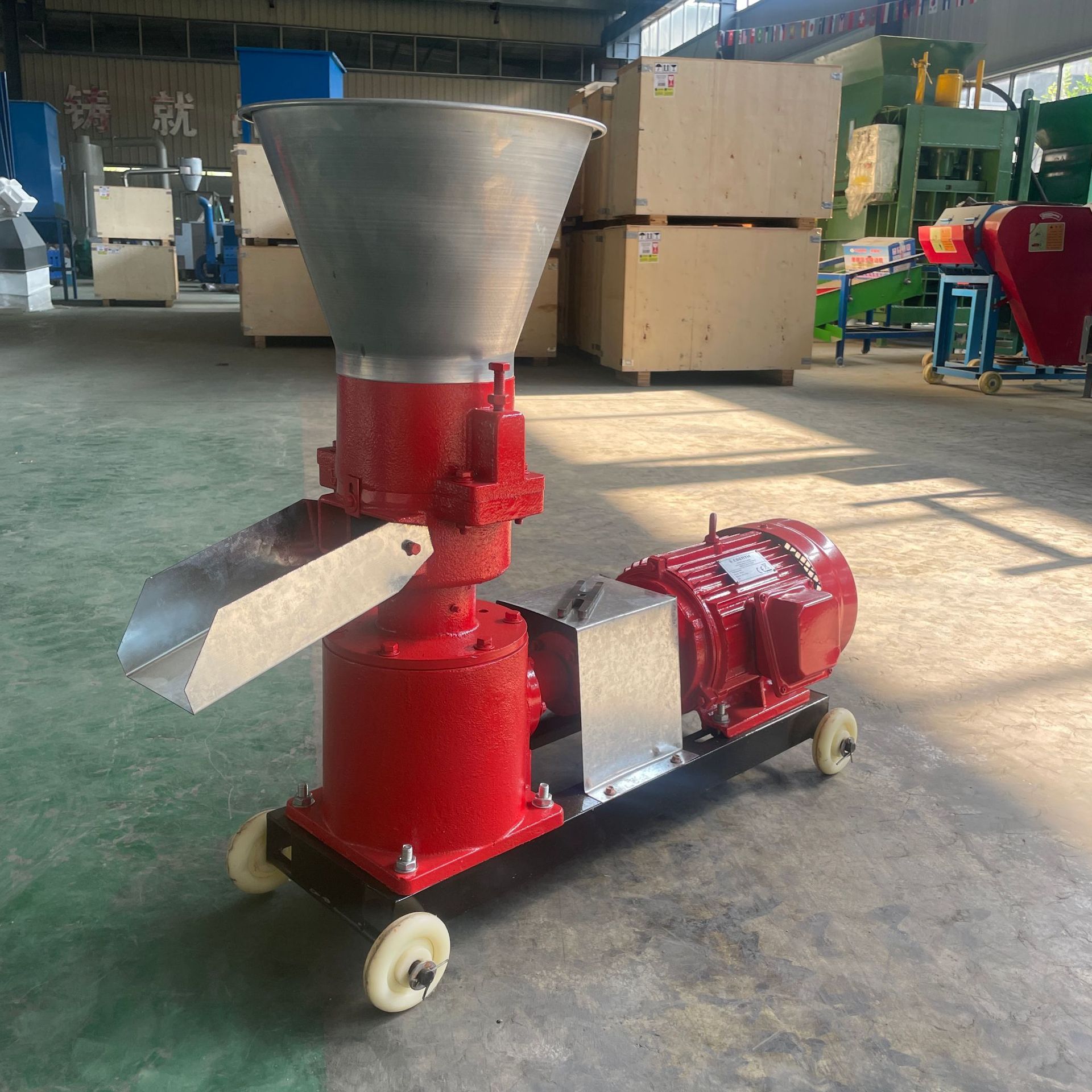 Máquina de granulación de alimentación de tres ruedas tipo 160 granulador de alimentación doméstico de pollos y ganado, máquina de alimentación seca y húmeda de 400 kg por hora