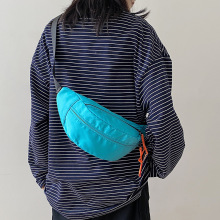 2023新款时尚胸包女街头潮流斜挎包包韩版单肩包包休闲帆布包包女