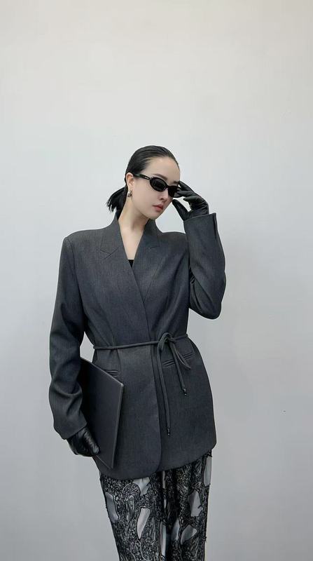 篙端气质垫肩西装外套中长款2025秋季新款时尚收腰显瘦西服不退换|undefined