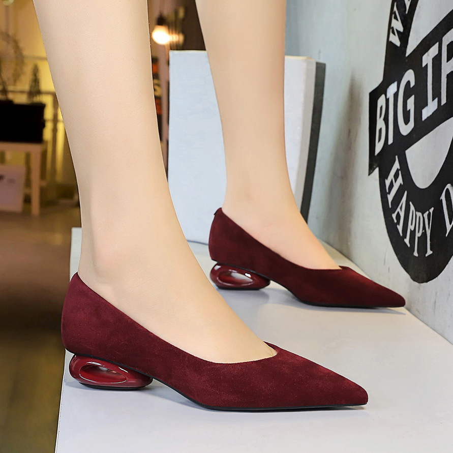8302 European And American Style Retro Pointed Toe Leopard Print Suede Shallow Mouth Hollow Low Heel Elegant Women's_vogvips.com