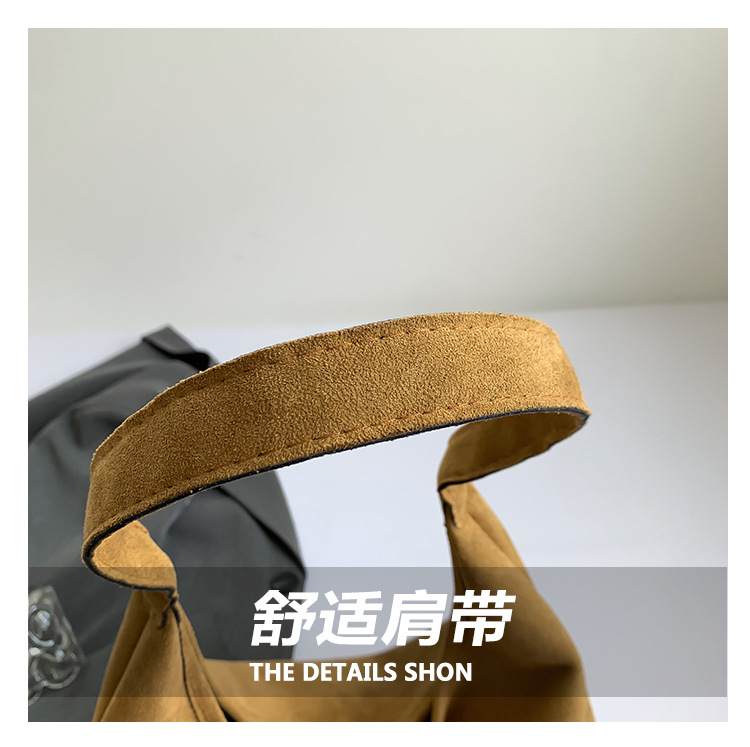 Retro casual commuting large-capacity bag for women, 2024 new autumn and winter suede tote bag, niche casual single-shoulder bag Item Picture