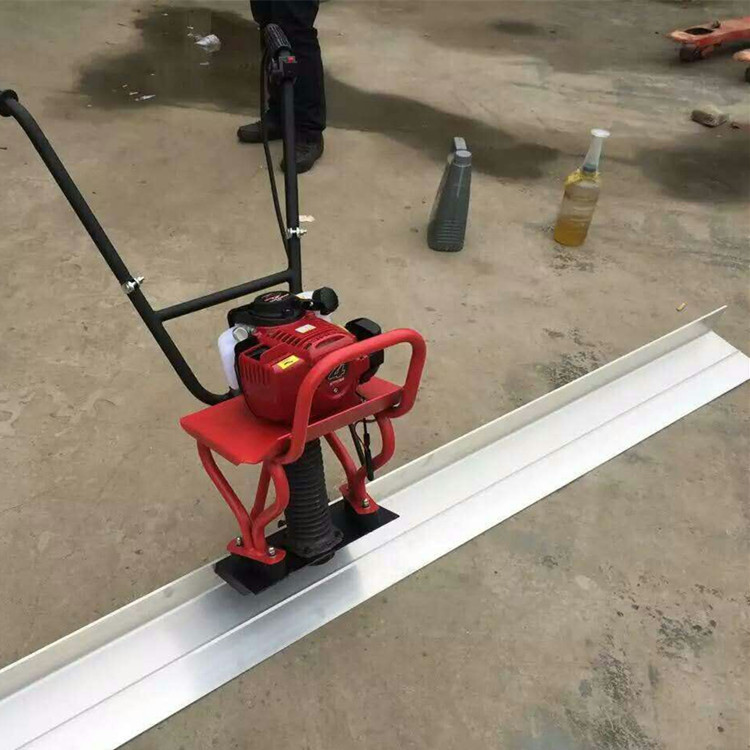 厂家供应小型手扶式汽油振平尺 3米路面刮平尺 2米混凝土刮尺
