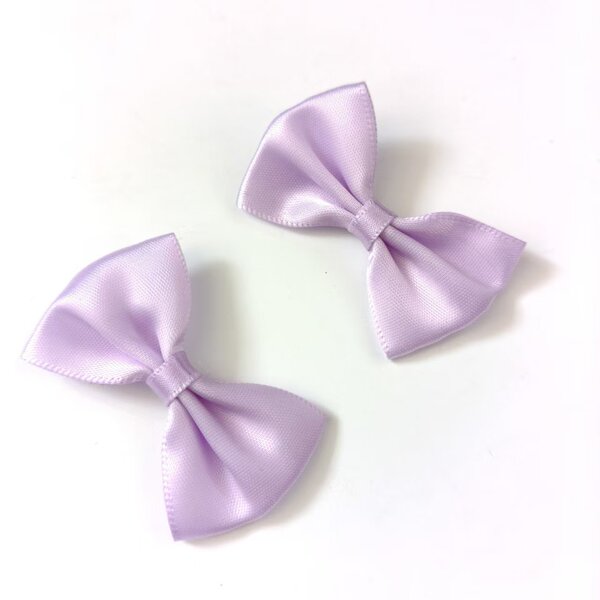 Solid color bow tie with bow