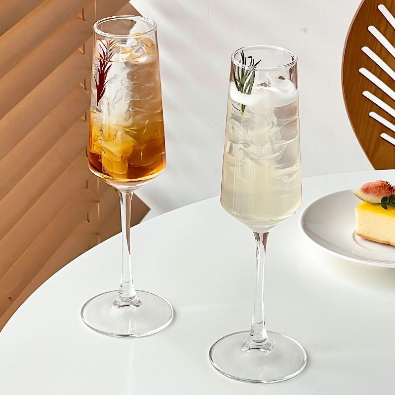 Taza de champagne negra esmerizada europea, taza de vidrio de cristal creativo de alto nivel de vino tinto, taza de vino espumante comercial