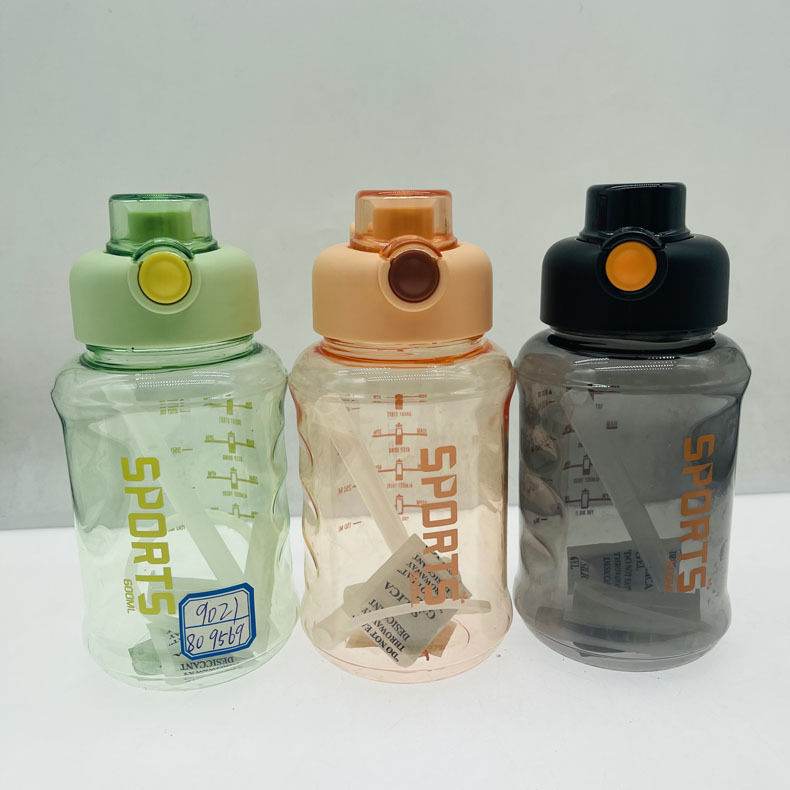 Weilong 9024 nueva taza de plástico de gran capacidad 2000ml deportes olla de plástico simple corazón redondo cubierta elástica sitio de construcción hervidor de agua