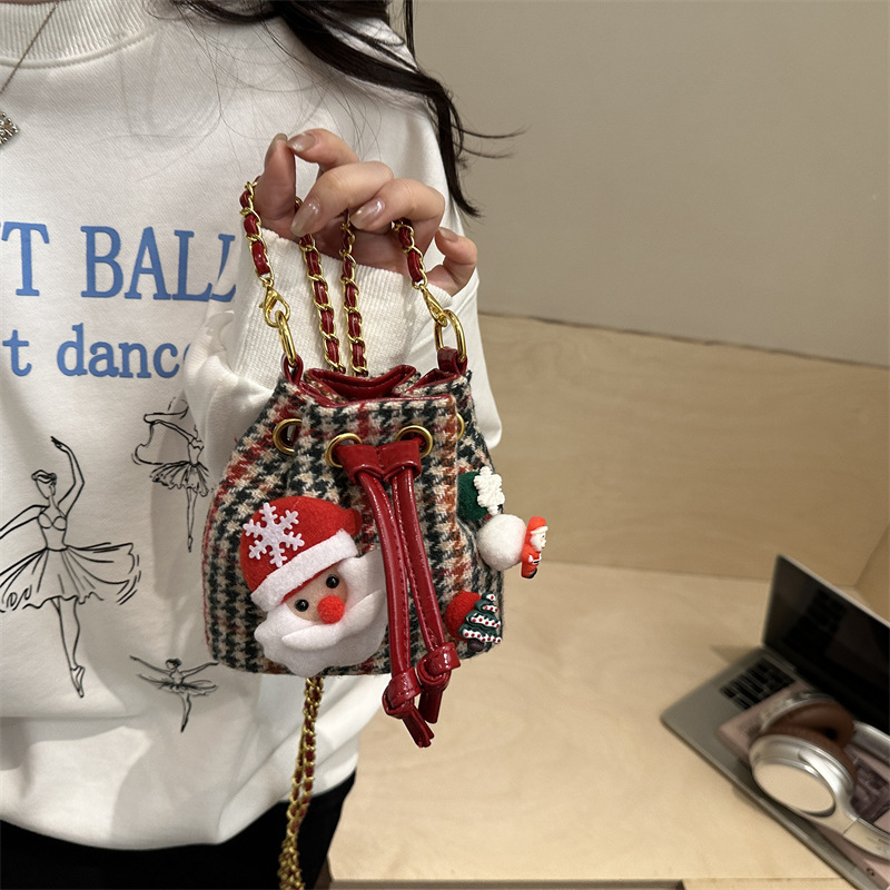 Bolsa de hombro de estilo coreano a cuadrícula extranjera para hombres y mujeres, mini bolso de cubo de bebé, nuevo bolso de cadena para niños