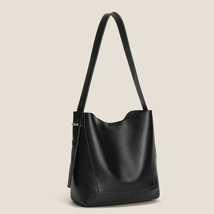 Fashionable polyurethane summer one-shoulder bag