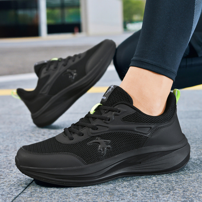 Johnny Danlai Mesh Breathable Sports Shoes Men's Running Shoes Lightweight Soft Sole Shock-Absorbing Casual Black Dad Running Shoes Johnny Danlai Mesh Breathable Sports Shoes Men's Running Shoes Lightweight Soft Sole Shock-Absorbing Casual Black Dad Running Shoes