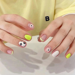 Fresh and cute style, wearing flower-shaped fluorescent yellow short student detachable nail art, wholesale false nail clips