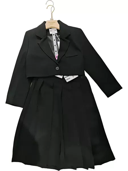 Black 6915