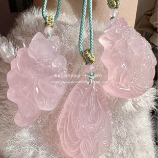 �һ��ٴ�ë�¾�β����������������Ů�Y����Ů�۾�