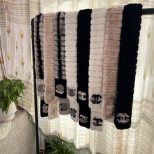 2025款爆款小香风秋冬季新款獭兔毛网红同款百搭加厚皮草围巾保暖