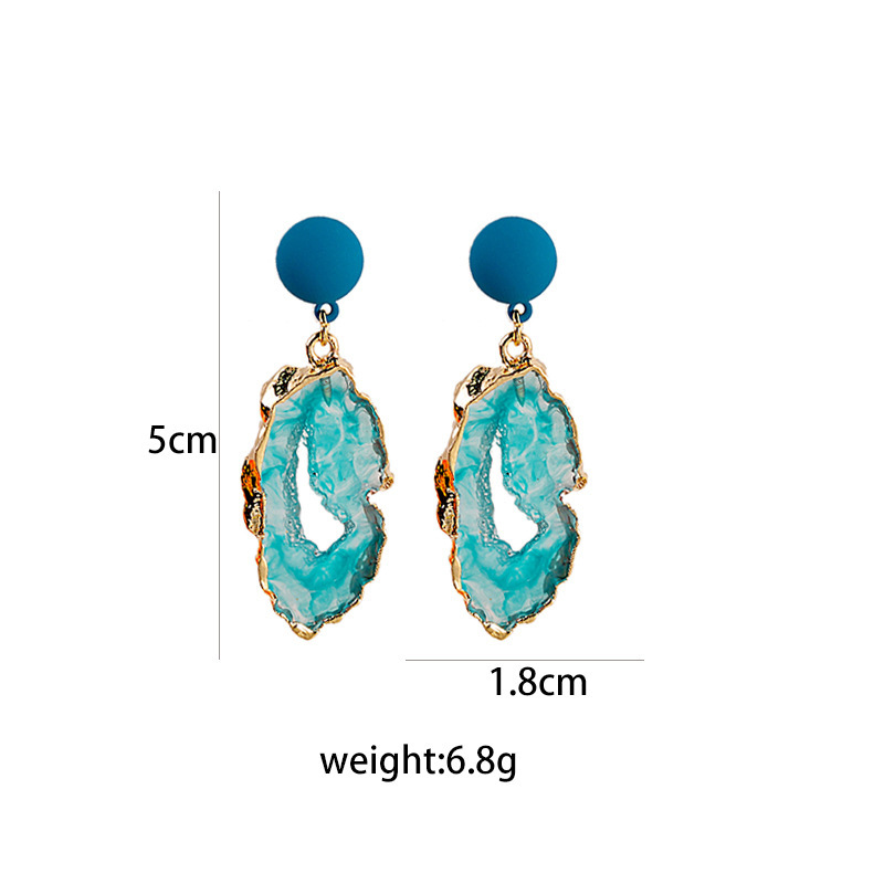 Fashion Vintage Earrings Geometric Blue Simple Alloy Earrings display picture 1