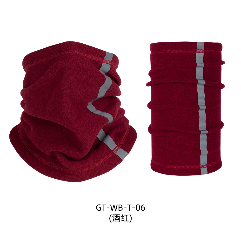 冬には保温して、スキーの首をかぶって、首を囲むマフラーに乗って、ベルベットのマスクのスカーフを飾っています。