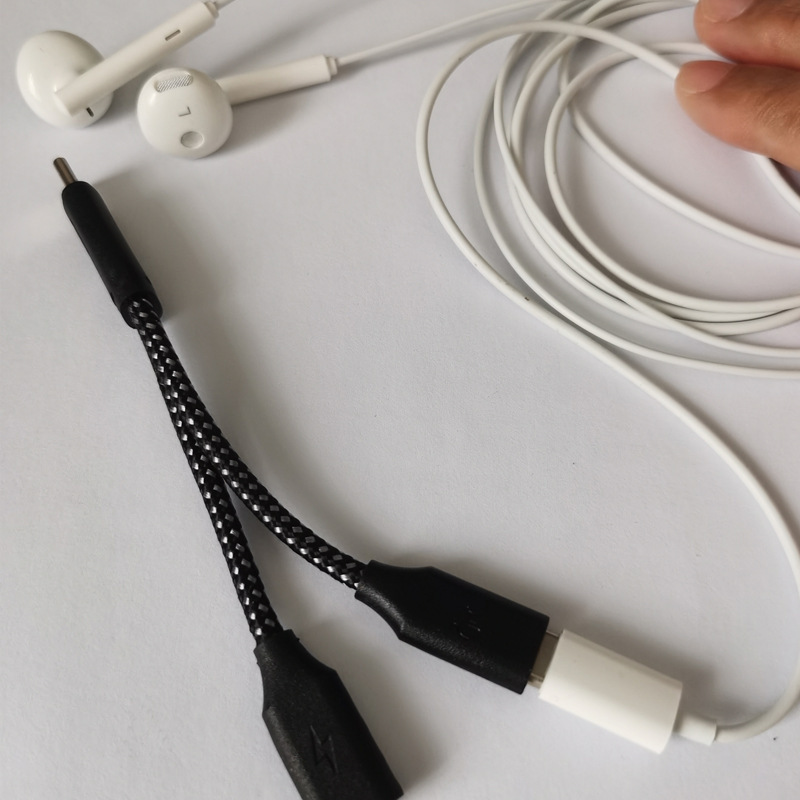 Apple TypeCサウンドカード、インターネット接続、OTG内蔵録音転送ケーブル、充電しながら再生できる2-in-1デジタルオーディオケーブルに適しています。|undefined