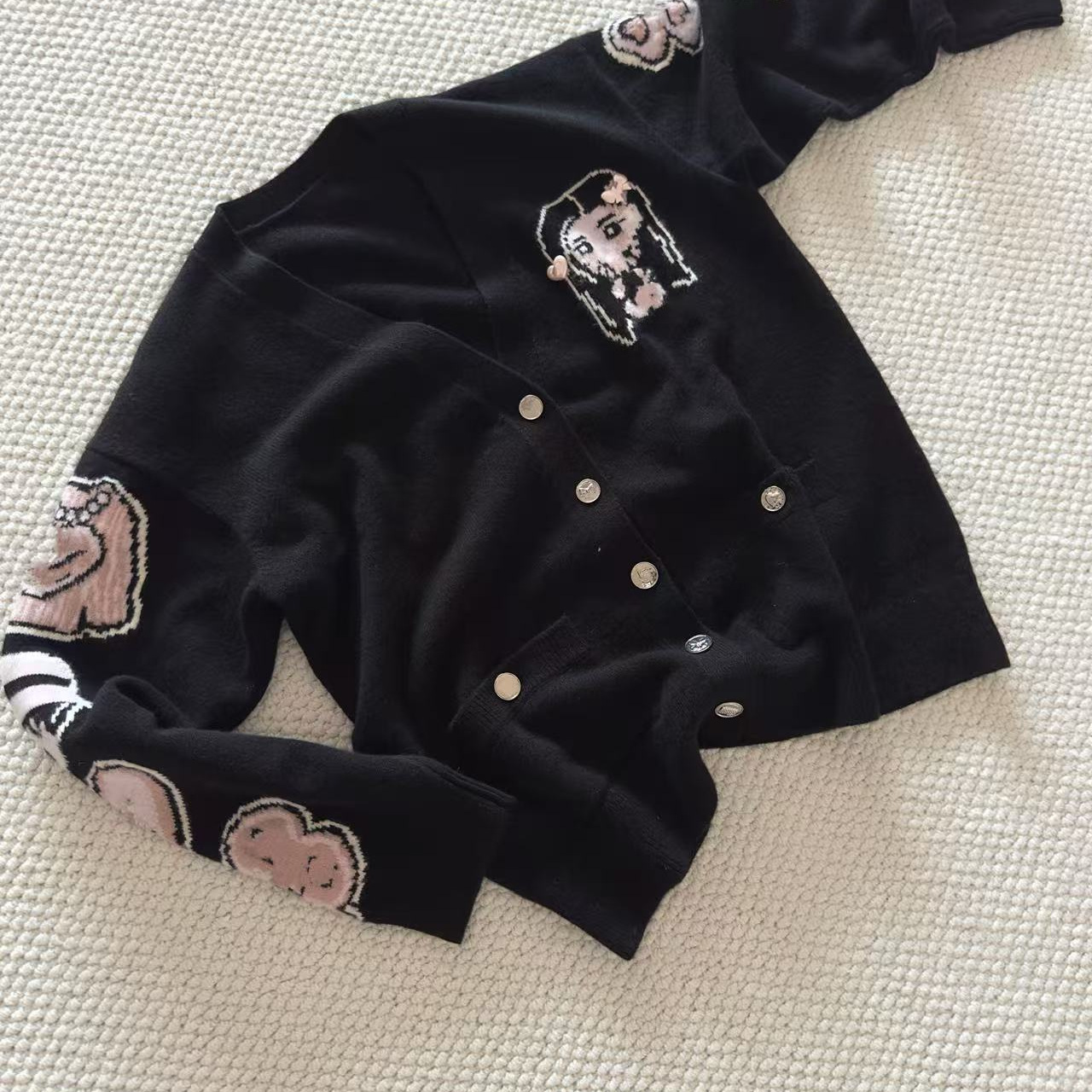 南油高定！yb开发25秋冬新款羊绒玩偶卡通提花v领针织开衫