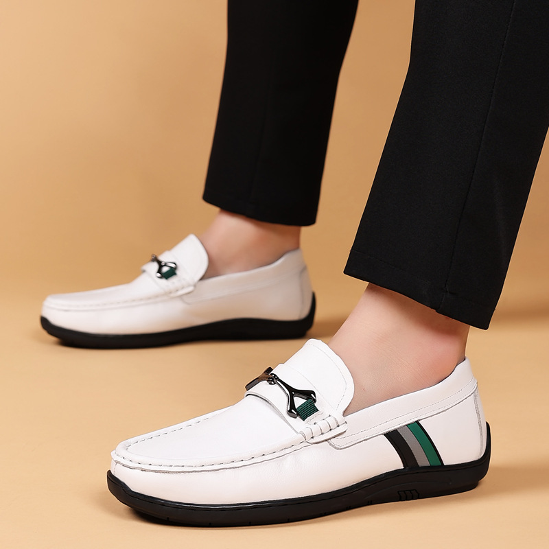 Nuevos zapatos de guisantes para hombres de piel de vaca de capa superior zapatos de cuero casuales de moda de cuero genuino zapatos de hombre hechos a mano europeos zapatos de hombre solos zapatos suaves