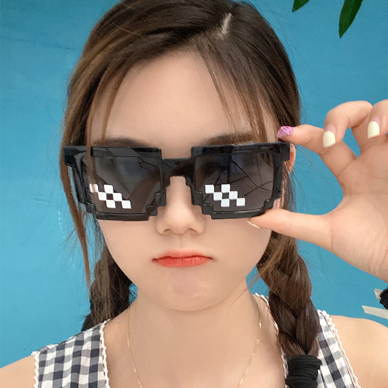 Internet Celebrity Hot Selling Sunglasses Girls Creative Funny Mosaic Glasses Stage Performance Props Secondary Sunglasses