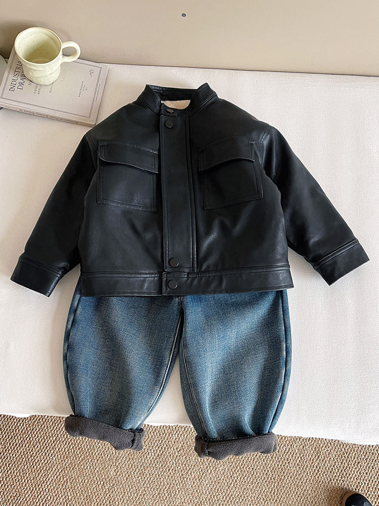 El valle del viento 2025 invierno nuevo niño guapo cuello de pie y chaqueta de cuero de terciopelo grueso chaqueta de locomotora caliente para niños image 3
