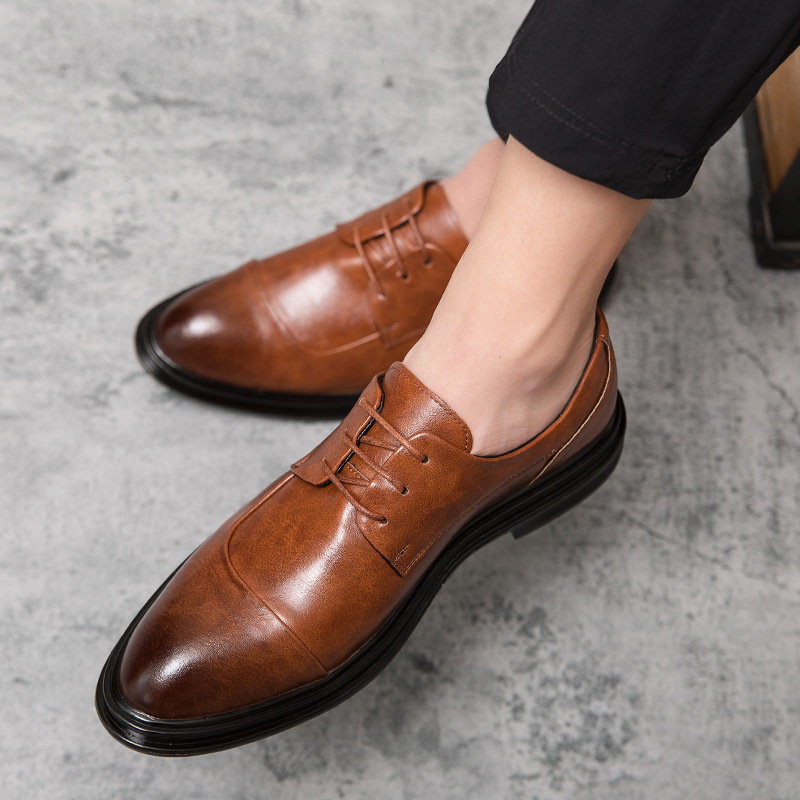 Zapatos de cuero para hombres jóvenes zapatos para hombres coreanos zapatos de moda británicos zapatos de cuero formales de negocios casuales talla 45 traje de hombre zapatos de boda