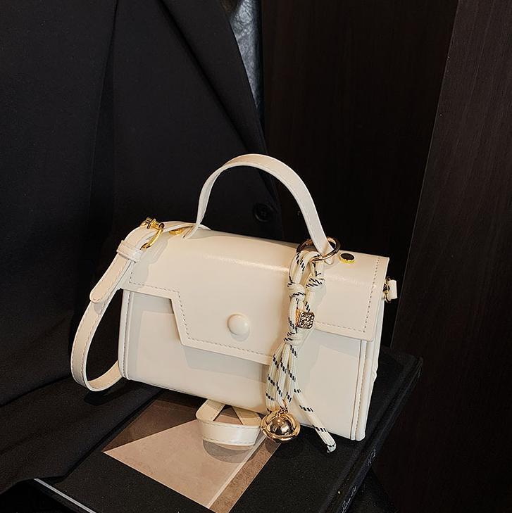 Simple retro bolso de mano para mujeres 2025 nuevo estilo de moda ocio bolso de hombro de tendencia explosiva nicho mochila