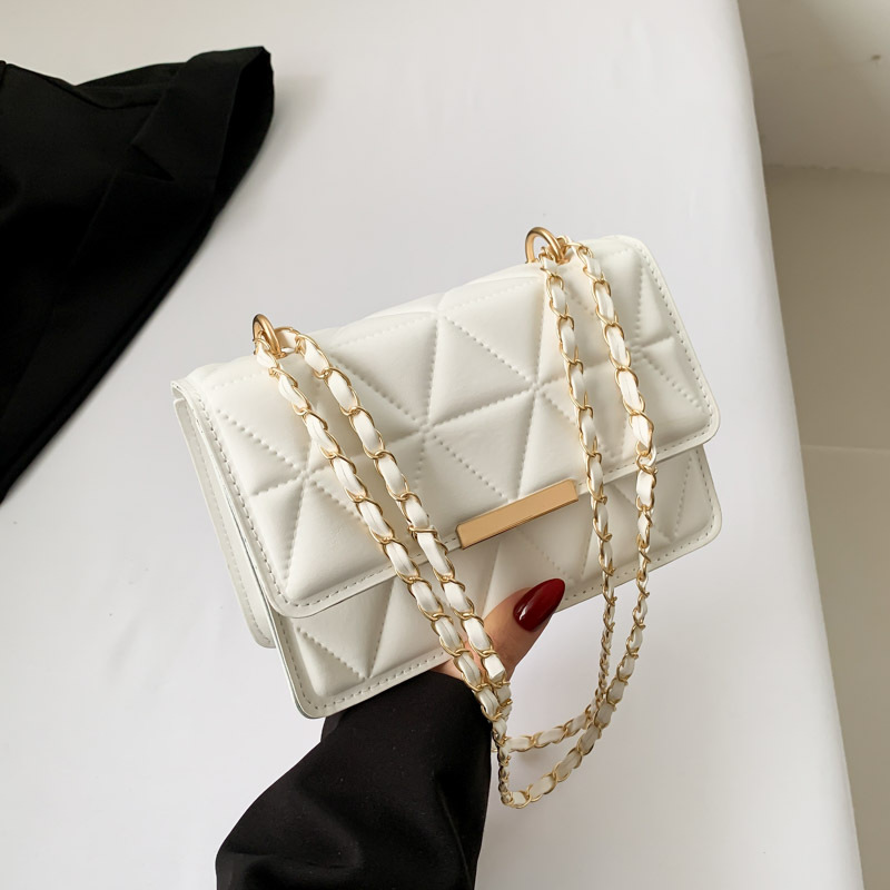 2023 nuevo estilo occidental pequeño bolso cuadrado estilo coreano bolso de las mujeres Bolsa de mensajero de hombro de cadena roja de moda popular de este año para mujeres