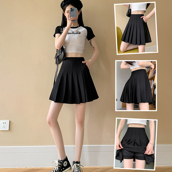 Pleated skirt