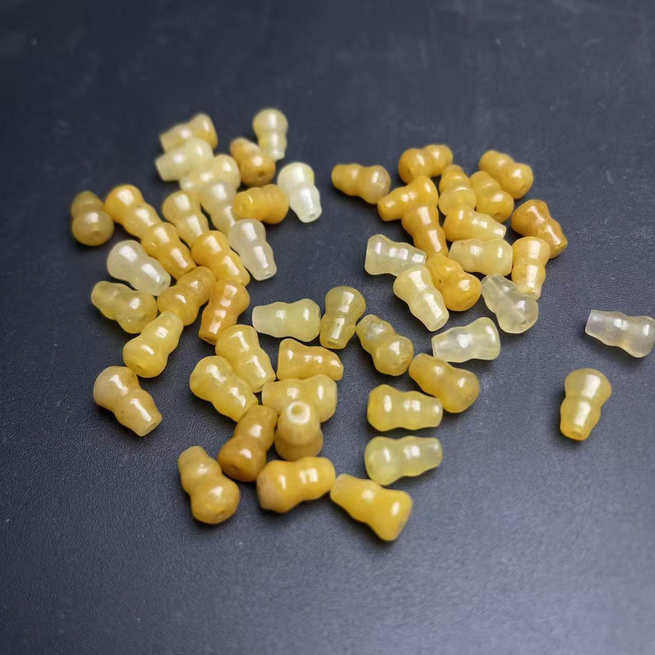 天然黄龙玉6x9通孔小葫芦散珠批发DIY手链项链玉石配珠黄色配饰