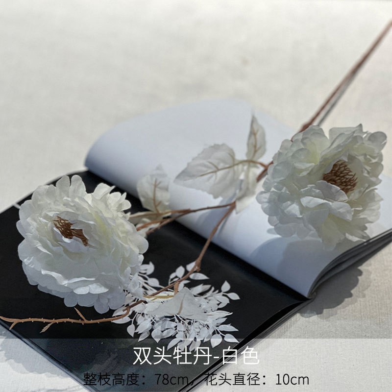 Flores falsas blancas Flores artificiales Flores para bodas Auditorio de bodas Decoración del hotel Techo artificial Flores artificiales Flores falsas