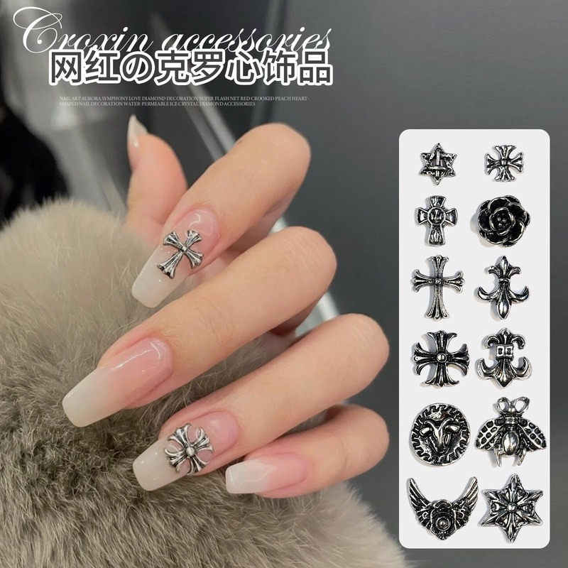 Popular Crow Heart Alloy Nail Art Jewelry Punk Popular Cross Dark Metal Ancient Silver Personalized Nail Decoration