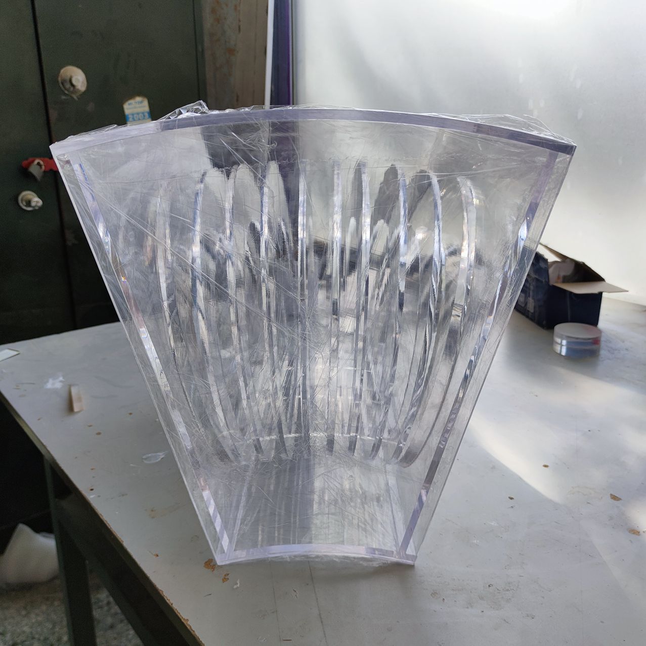 亚克力透明展台有机玻璃心型艺术品大型实验箱心型雕刻水箱仪器