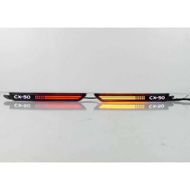 Aplicable a 23 años Mazda cx-50 parachoques trasero luz de freno luz de advertencia luz trasera