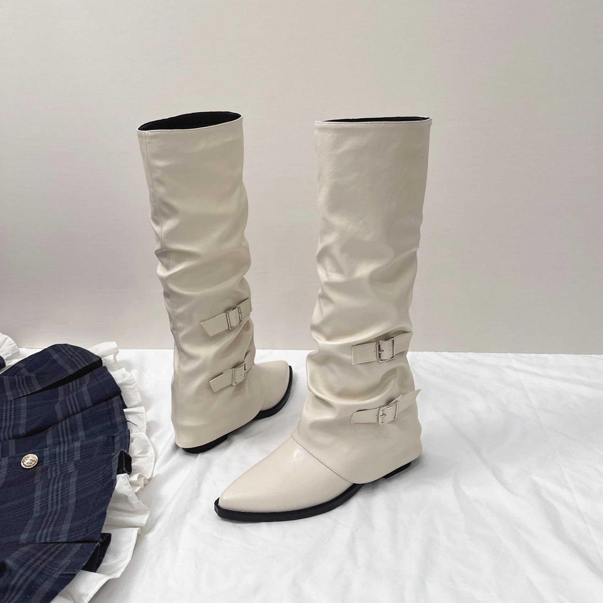 Botas Largas Plisadas para Mujer de 8 cm, Superfibra, Tacón Grueso, para Otoño e Invierno image 4