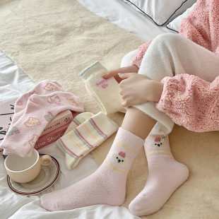 Autumn and Winter Velvet Sleep Socks, Cute Thickeneded Floor Socks, Warm and Sweet Socks, Women's Breathable and Deodorant Mid-Calf Socks