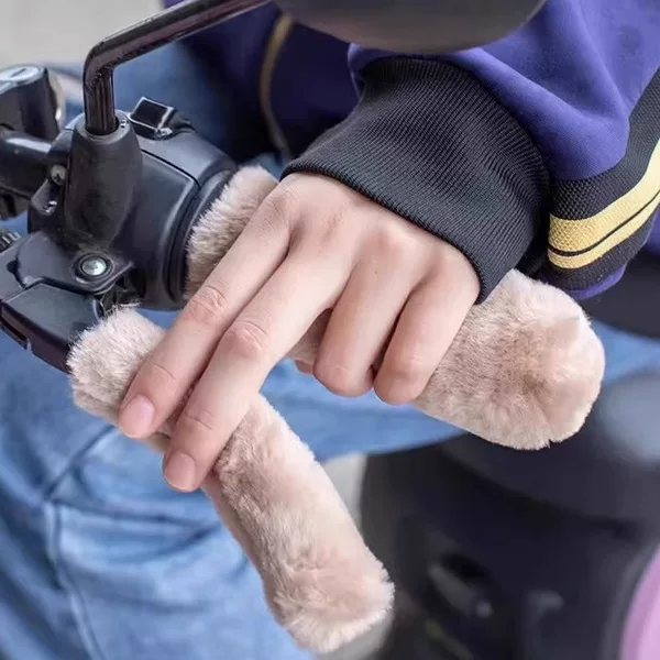 Electric Scooter Handlebar Covers, Winter Fleece-Lined, Warm and Cold-Proof, Universal Plush Handlebar Covers for Three-Wheeled Motorcycles and Bicycles