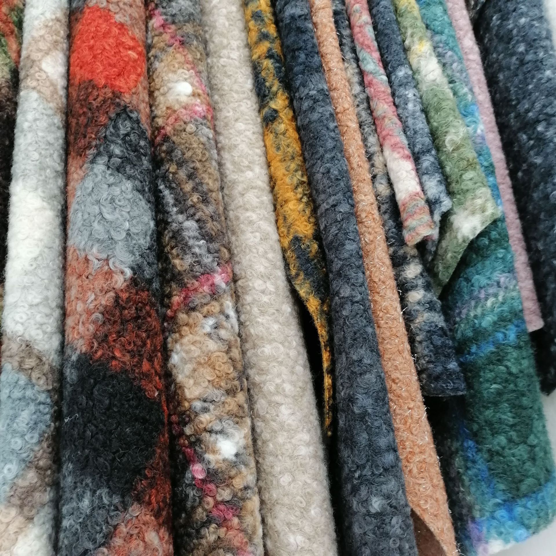 Tejedor de lana impresa de cordillo, tejedor de lana de dos colores, zapatos de lana, abrigo, tela textil