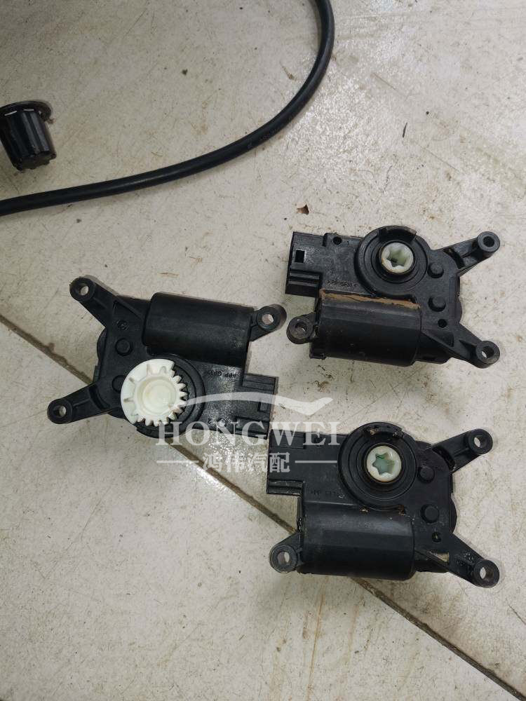 Suitable for 14 Models of Volkswagen Golf Mqb (5g) Air Conditioning Duct Motor, Heating and Cooling Internal and External Circulation Conversion Motor