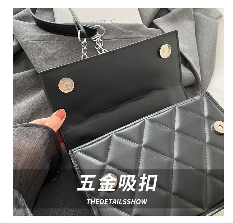 The 2024 autumn new French niche design chain small square bag, a fashionable macaron color single-shoulder crossbody bag undefined