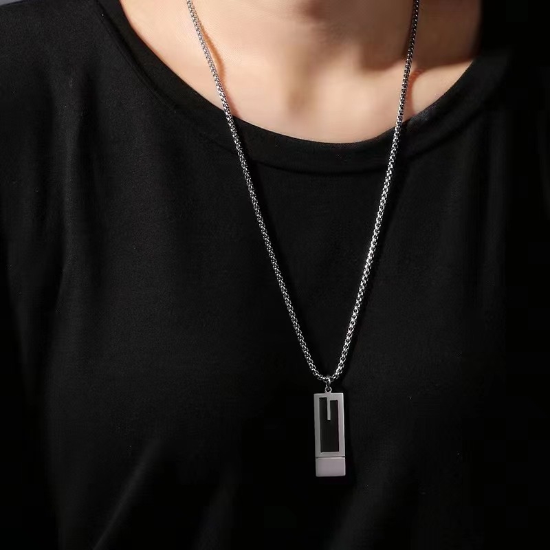 Collier rectangulaire noir en acier titane tendance pour hommes et femmes, pendentif simple hip-hop à la mode et personnalisé_voghion.com