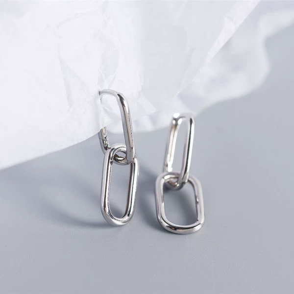 Double U -shaped ear buckle platinum