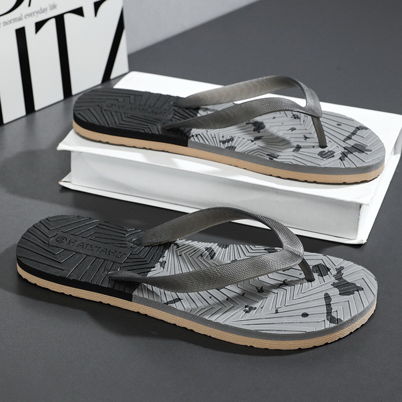 Men's Flip-Flops Summer Non-Slip Outdoor Slippers 2026 New Beach Flip-Flops Men's Slippers Non-Slip and Wear-Resistant