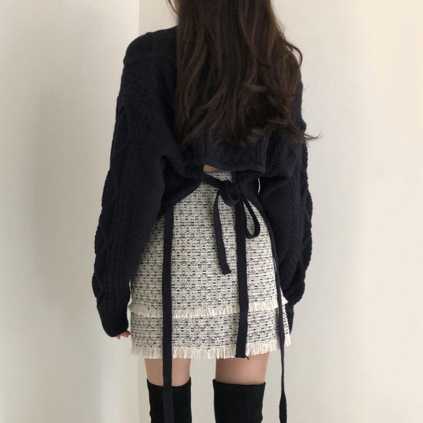 Demi-season retro Japanese belt with pigtail