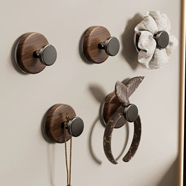 卫浴置物架;衣钩/挂钩;吸盘毛巾架